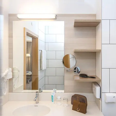 Ξενοδοχείο Hotel Das Himberg 4*
